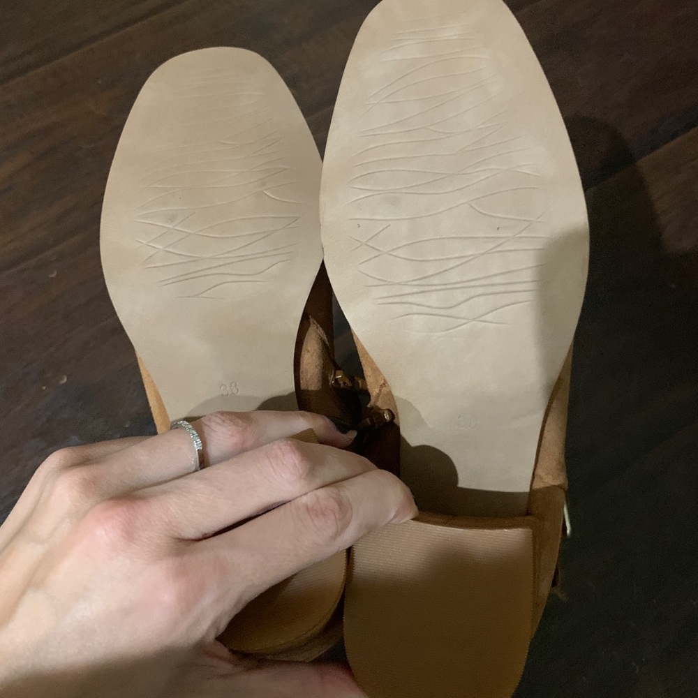 New Steve Madden booker suede ankle booties - Picture 6 of 7
